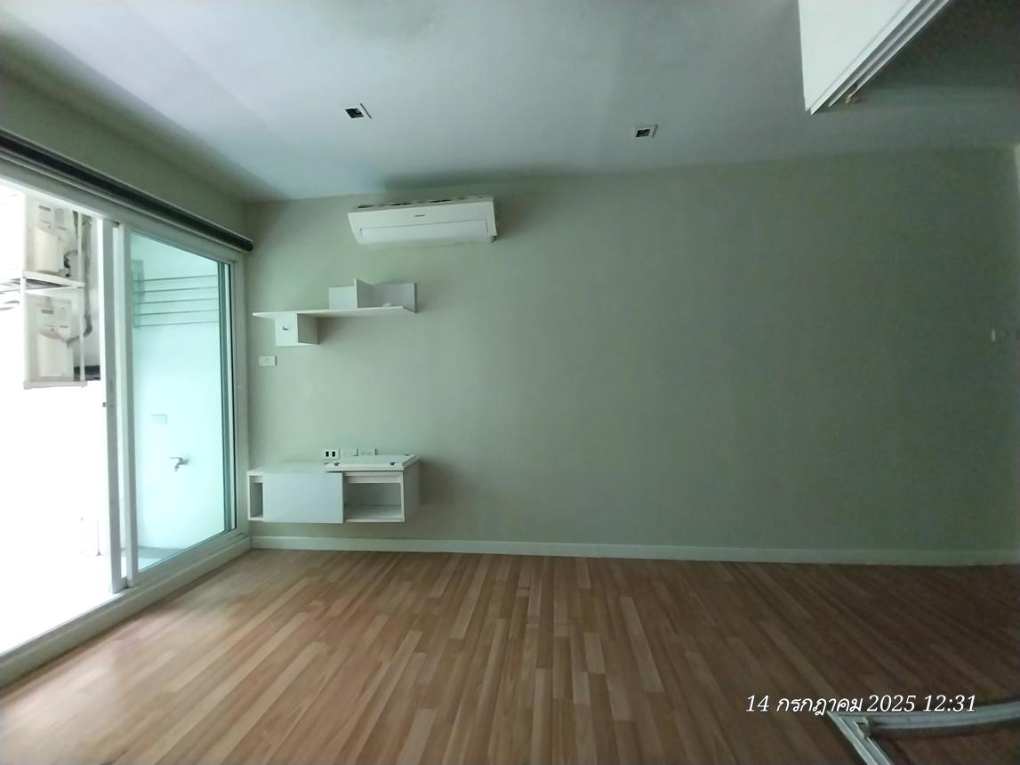 คอนโดมิเนียม วี คอนโด เอกมัย-รามอินทรา บางเขน กรุงเทพมหานคร