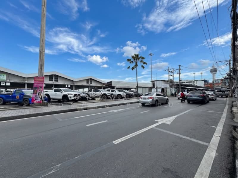 Land for sale with a 2-story house on Dan Kao Road, Soi 1. 55 sq.wa. (approximately 14 x 16 meters), Samut Prakan