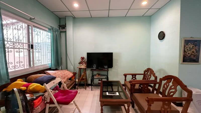 Rattanawadi Village, Nonthaburi