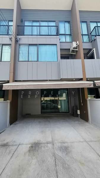Baan Klang Muang Sukhumvit-Onnut, Bangkok