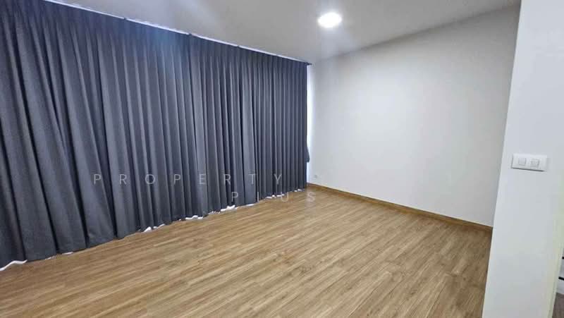 Baan Klang Muang Sukhumvit-Onnut, Bangkok