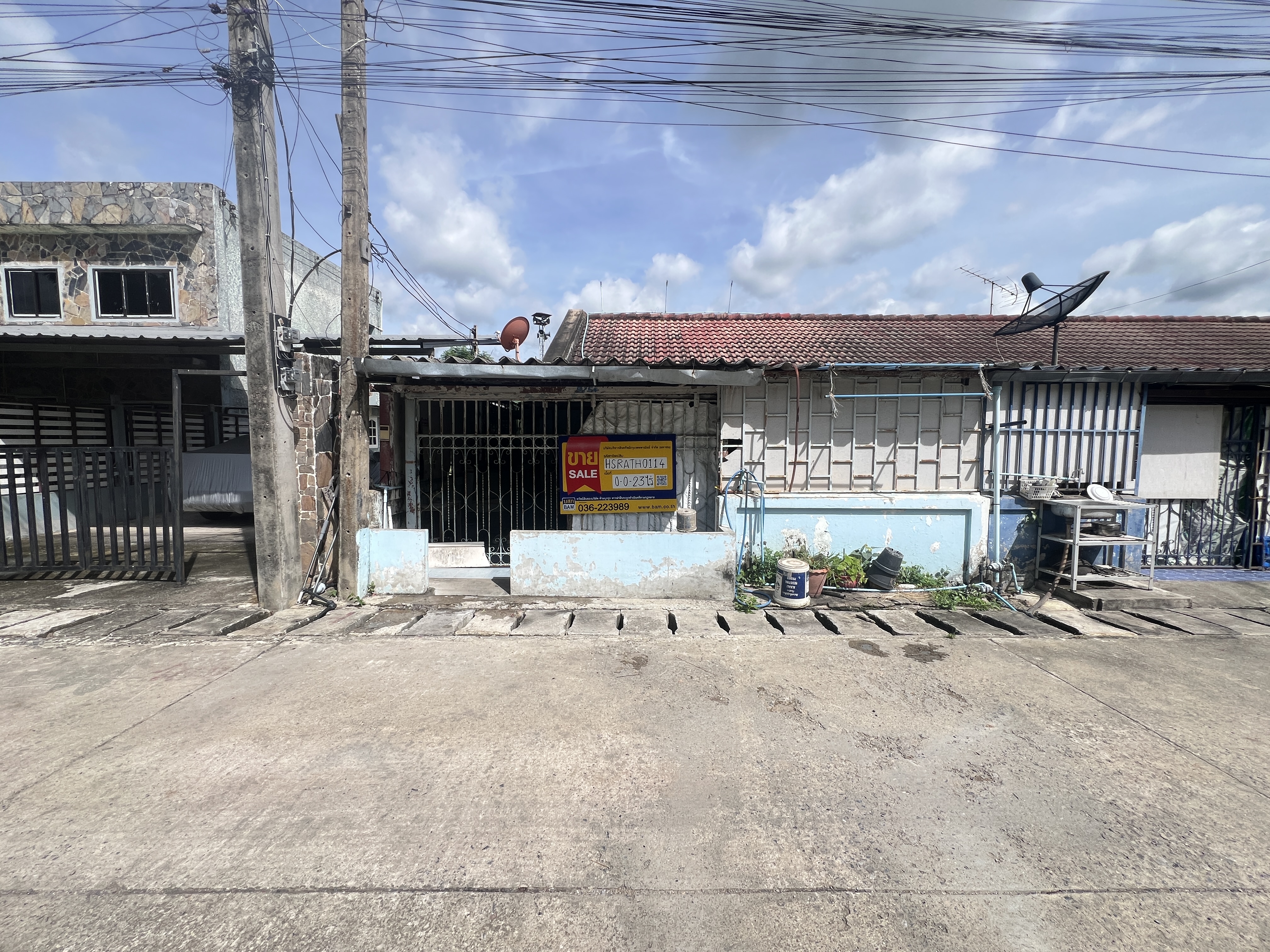 Single-story townhouse in Sangkha project, Nong Khae