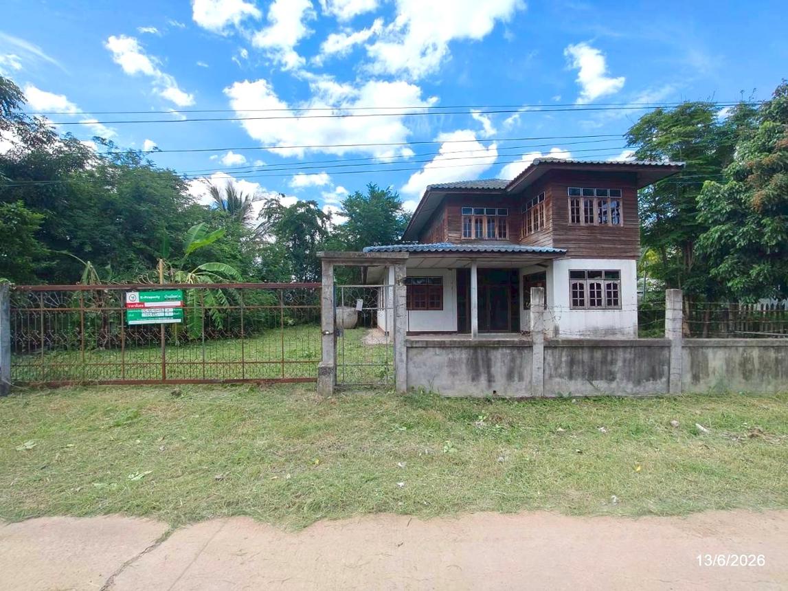 Single-Story House in Chum Phae, Khon Kaen