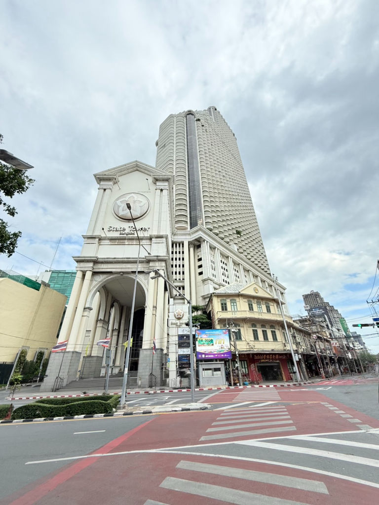 Condominium at State Tower, Bang Rak