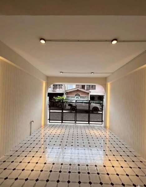 Baan Hong Prayoon 1, Nonthaburi