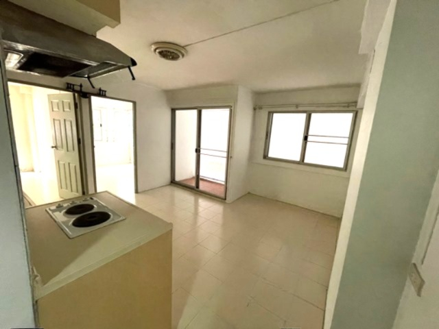 Ussakan Place Twin Condo