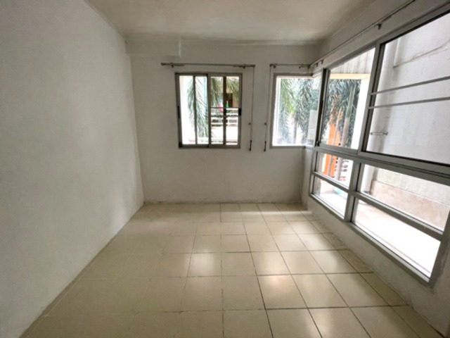 Ussakan Place Twin Condo