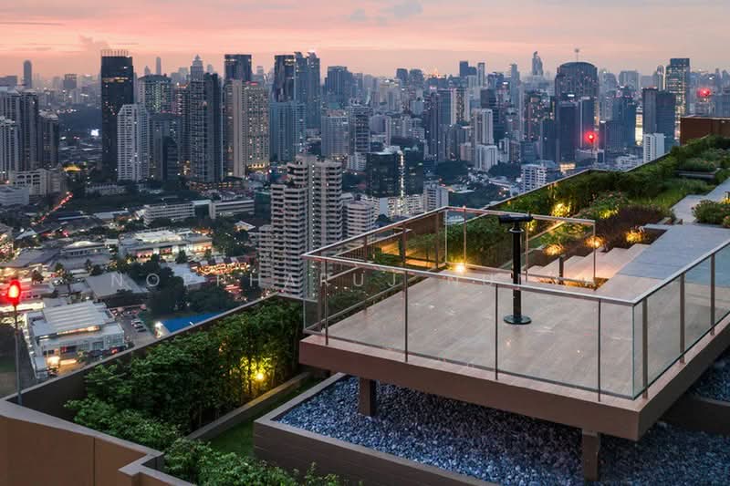 Oka Haus Sukhumvit 36, Bangkok