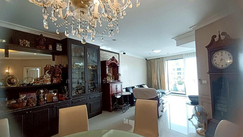 Supalai Casa Riva, Bangkok