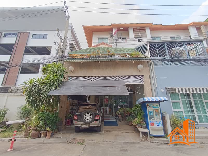 Prinluck Navamin, Bangkok