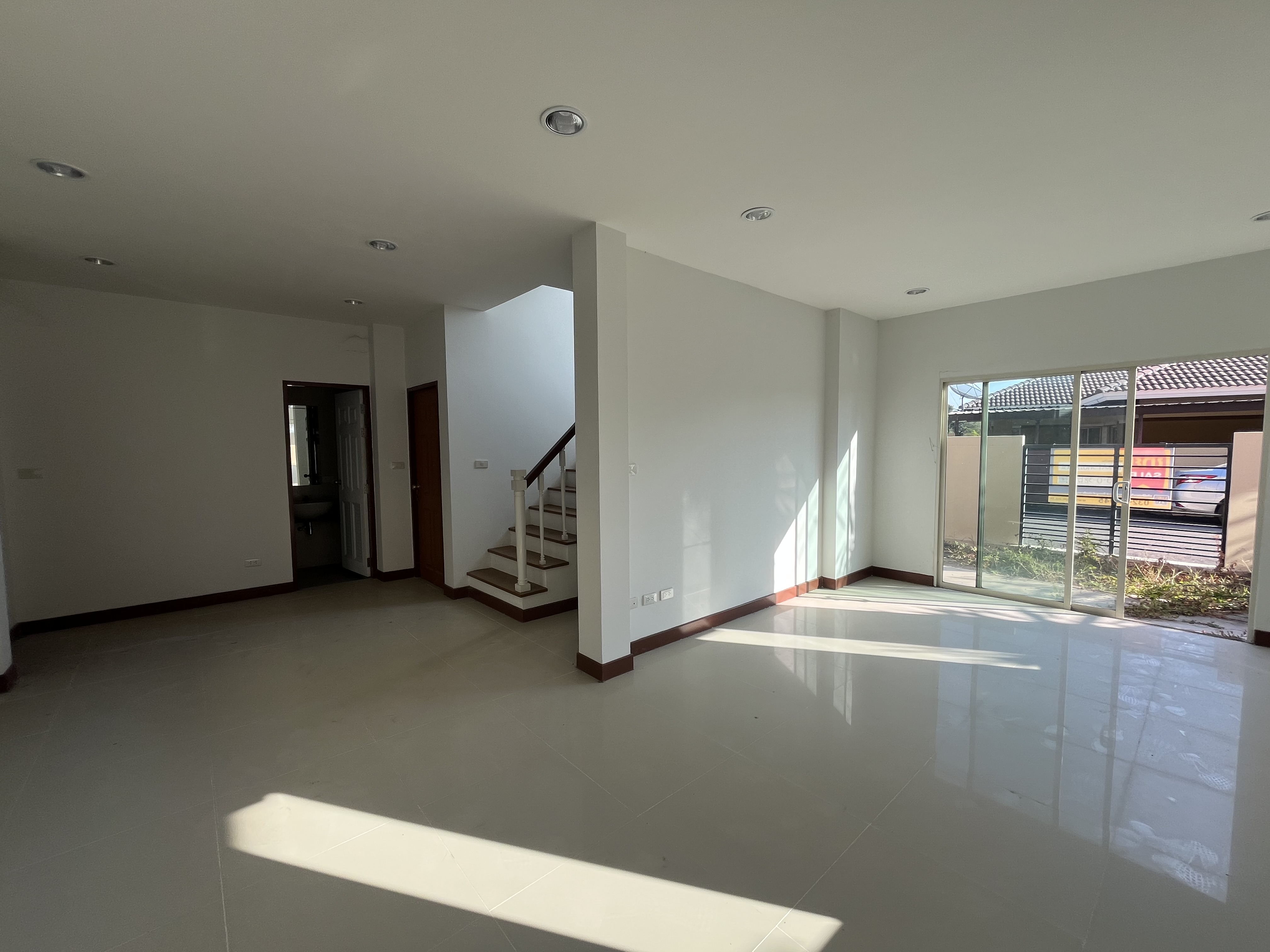บ้านแฝด โครงการบ้านชีวา ราชบุรี : ปรับปรุงใหม่