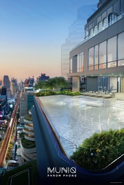 Muniq Phrom Phong, Bangkok
