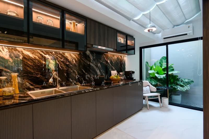 MAVICH Sathupradit - Rama 3, Bangkok