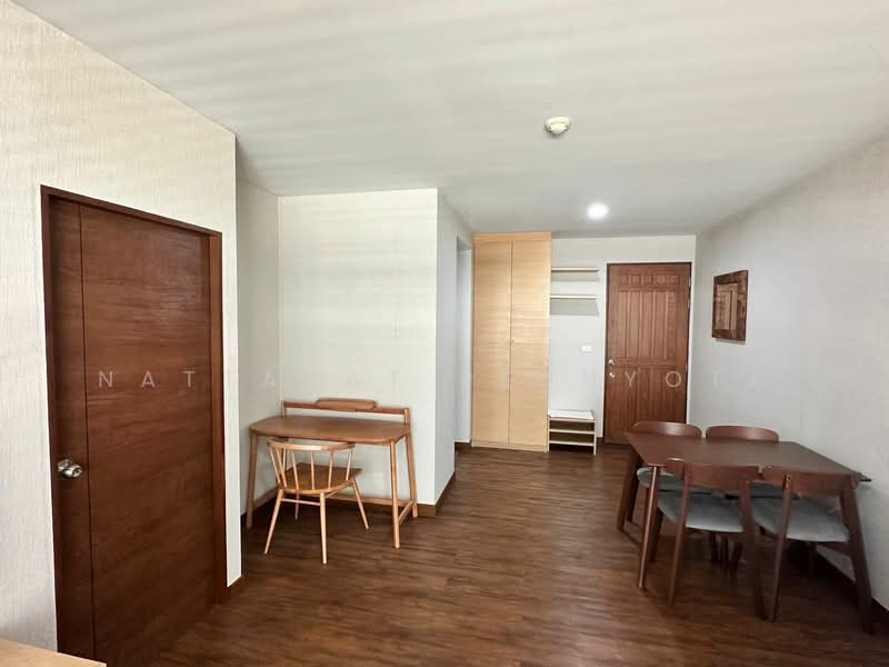 Von Napa Sukhumvit 38, Bangkok