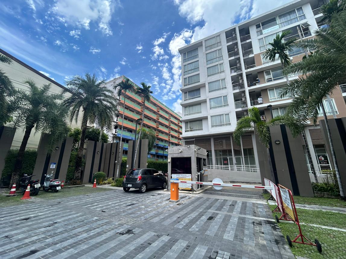 Condominium Element Srinakarin 1-2 Pravet Bangkok