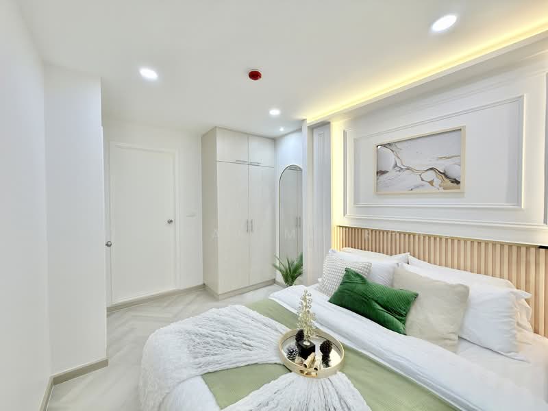 Plum Condo Chaengwattana Station Phase 3, Bangkok