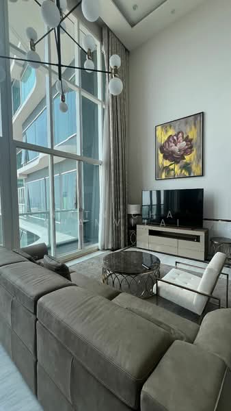 Menam Residences, Bangkok