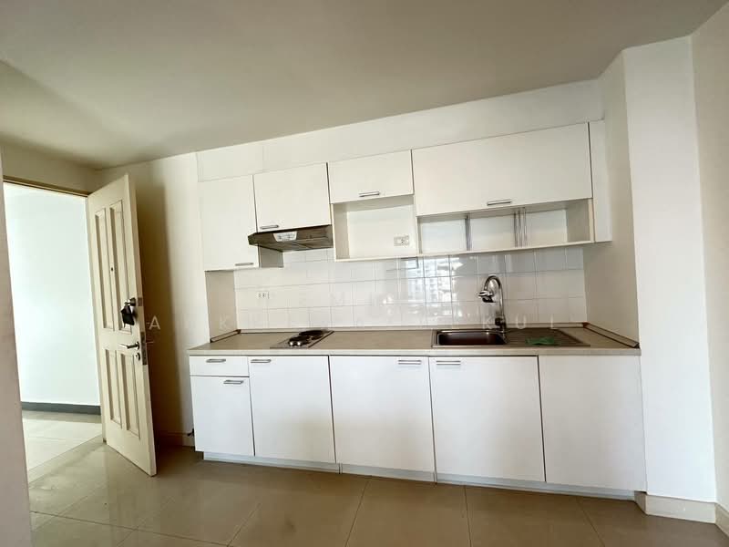 The Clover Thonglor Residence, bangkok