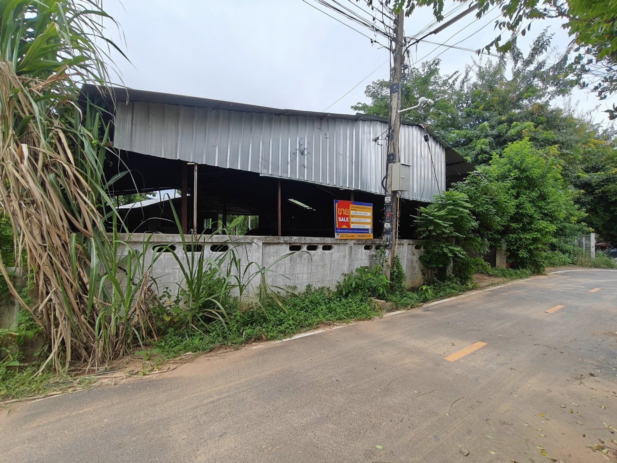 บ้านพร้อมโกดัง อยู่ใจกลางเมืองกาฬสินธุ์
