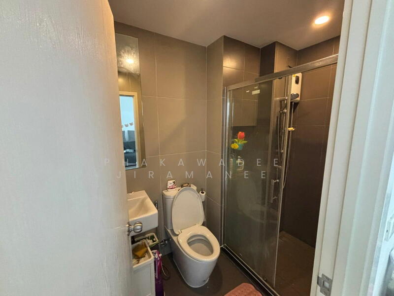 Elio Sathorn-Wutthakat, Bangkok