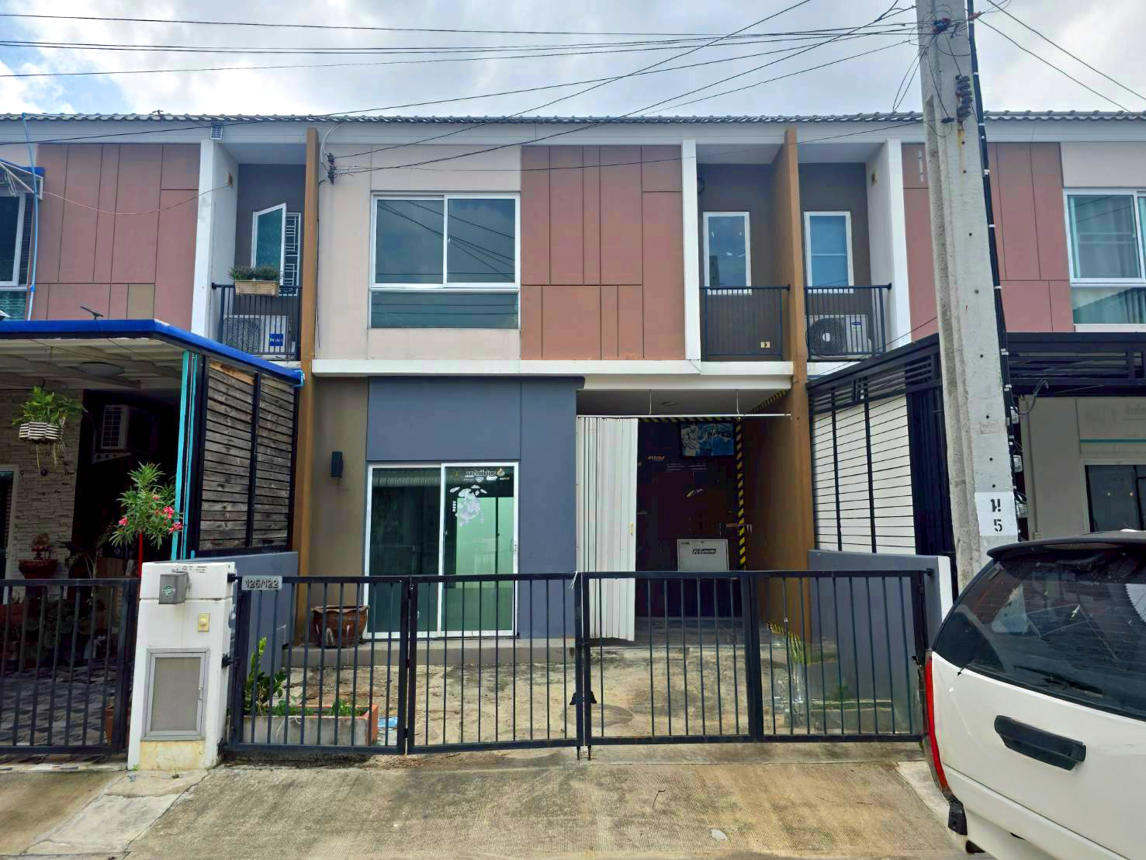Townhouse at The Connext, Tiwanon-Jaengwattana, Pak Kret, Nonthaburi