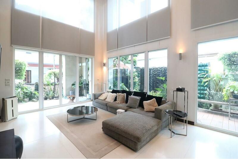 Baan Issara Rama 9, Bangkok