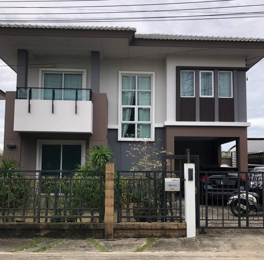 Single House in Thung Khru, Bangkok