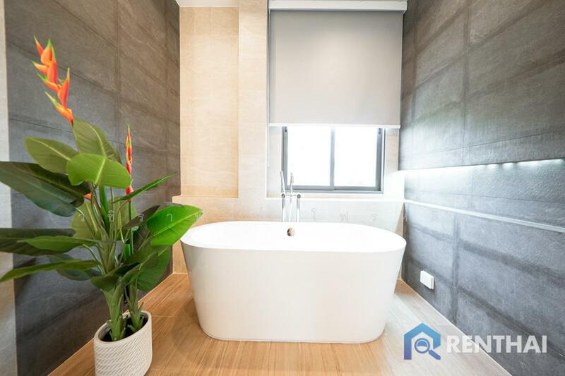 The Nicest home in the village 4beds 4baths Fully furnished., Chon Buri (Pattaya)