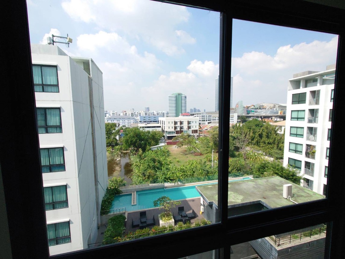 คอนโดมิเนียม เดอะนิช โมโน บางนา บางนา กรุงเทพมหานคร