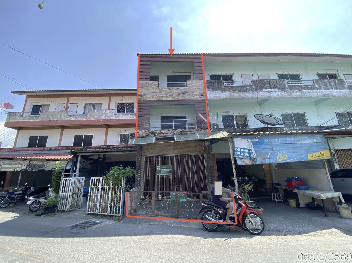 Commercial Building in Chonburi City, Chonburi Province