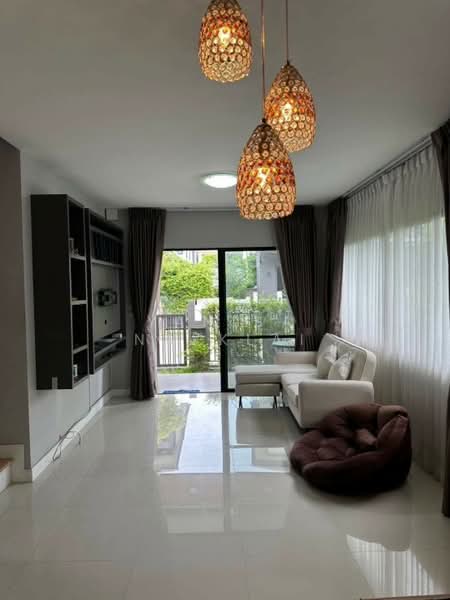 Atoll Java Bay, Samut Prakan