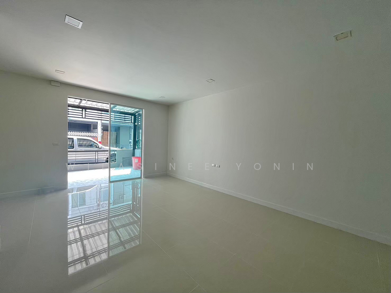 Nirun Ville Karnchanapisek-Nakhonin, Nonthaburi