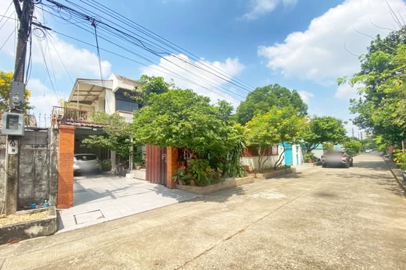 บ้านชลนิเวศน์, Bangkok