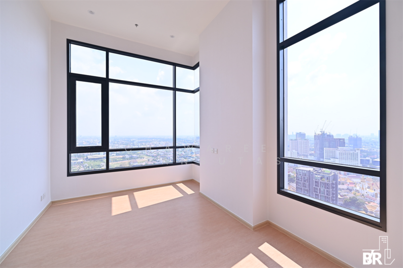 Maru Ekkamai 2, Bangkok