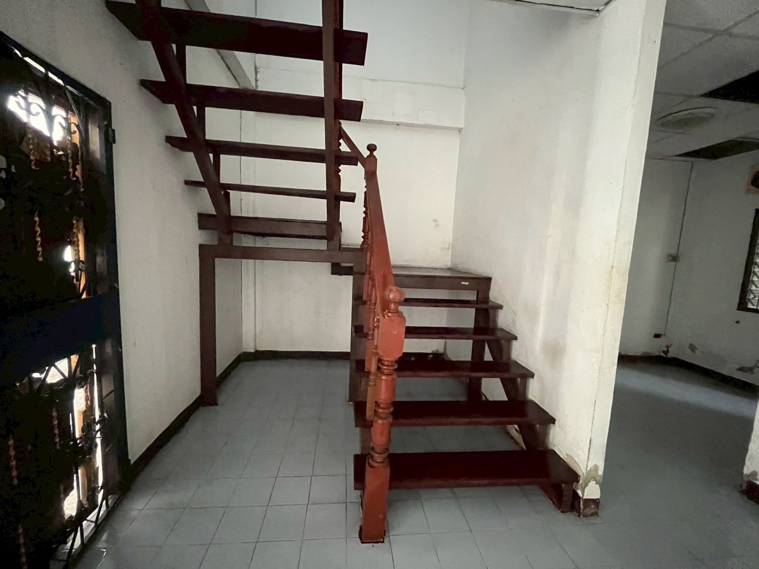ทาวน์เฮ้าส์ 2 ชั้น โครงการกรีนการ์เด้นท์โฮม ธัญบุรี