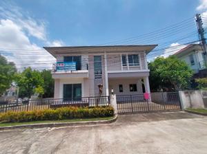 Single-Family House in Thanyaburi, Pathum Thani