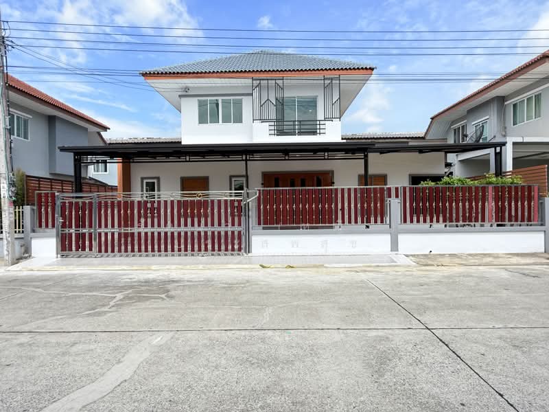 หมู่บ้านเพ็ญศิริ 4, Bangkok