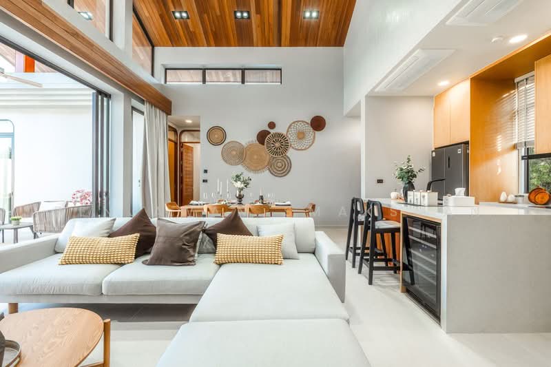 Rungtiva Private Pool Villas, Phuket