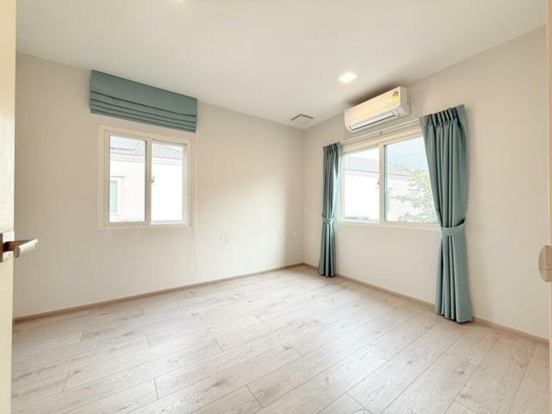inizio 4 ปิ่นเกล้า วงแหวน, Nonthaburi
