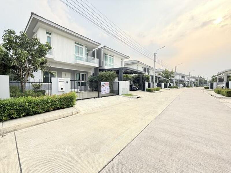 inizio 4 ปิ่นเกล้า วงแหวน, Nonthaburi