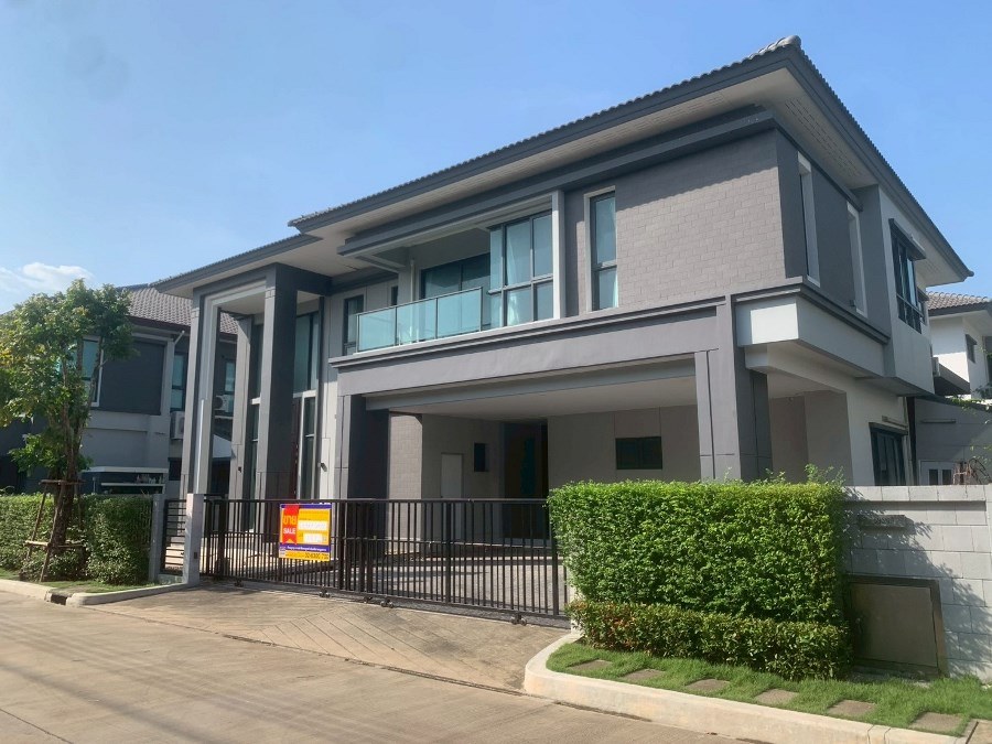 Single-Family House at The City Ram Intra-Bypass