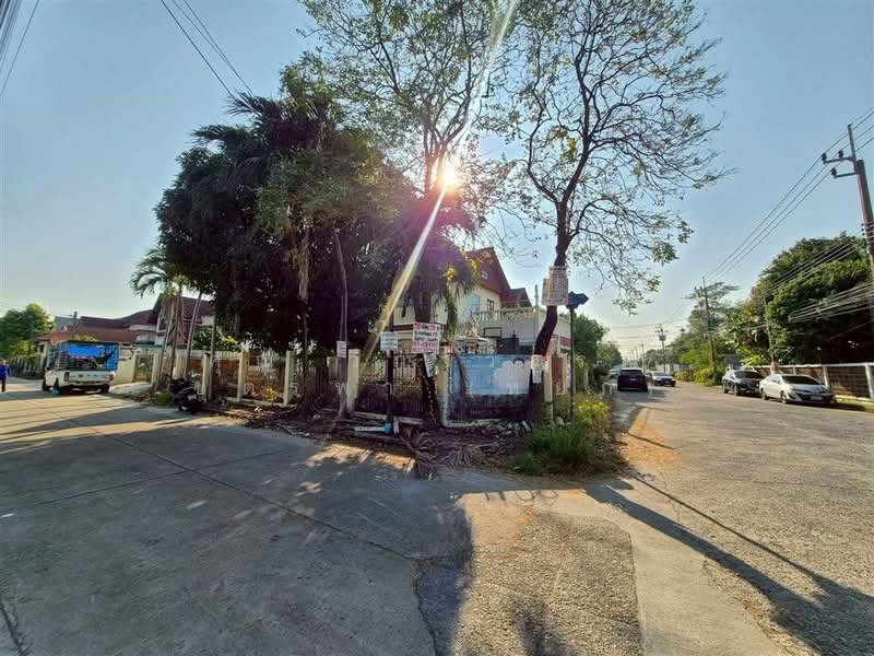 Pruksachat Ramkhamhaeng 118, Bangkok