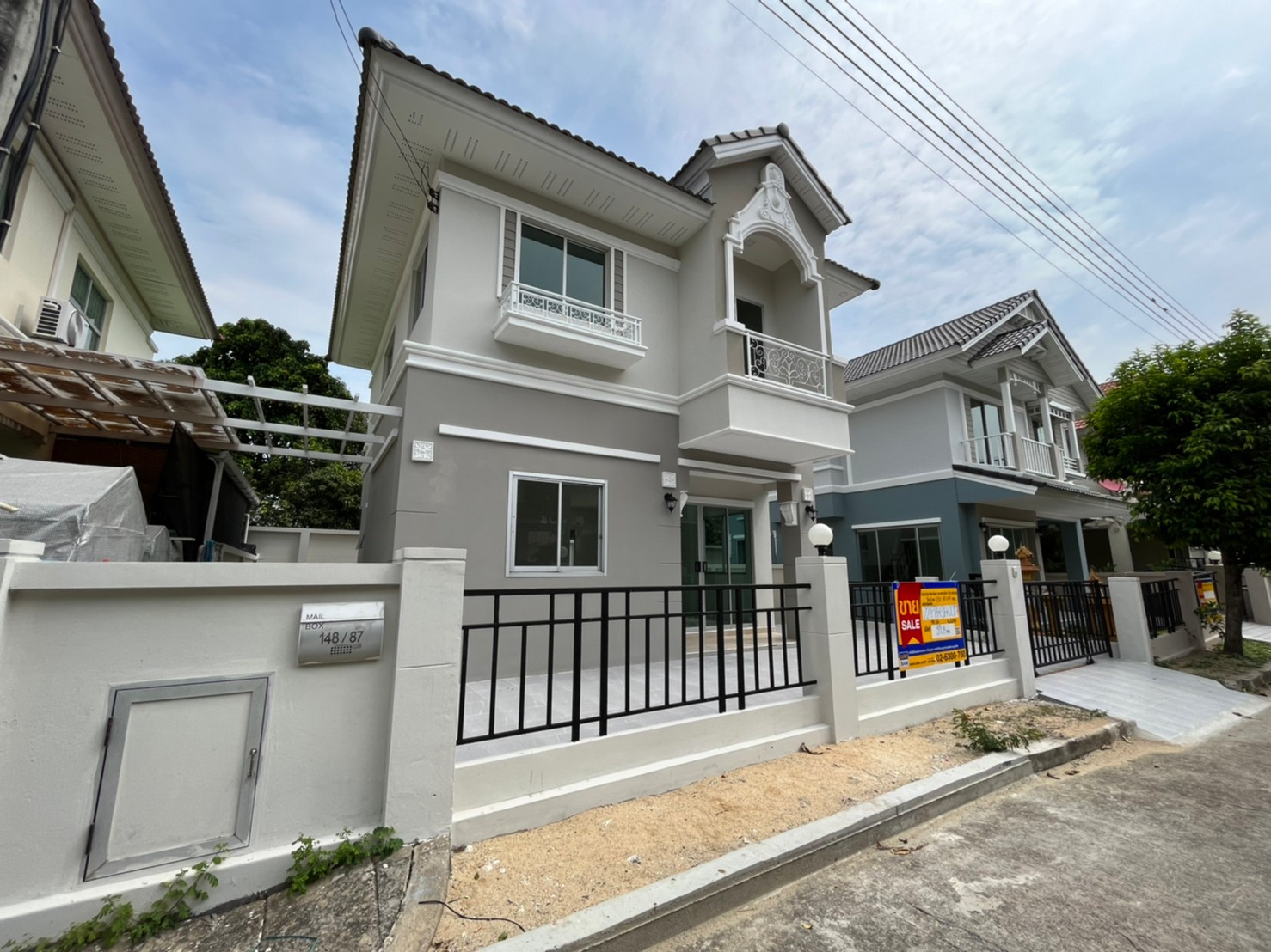 บ้านแฝด โครงการบ้านมณีรินทร์ พาร์ค 2 เมืองปทุมธานี :ปรับปรุงใหม่