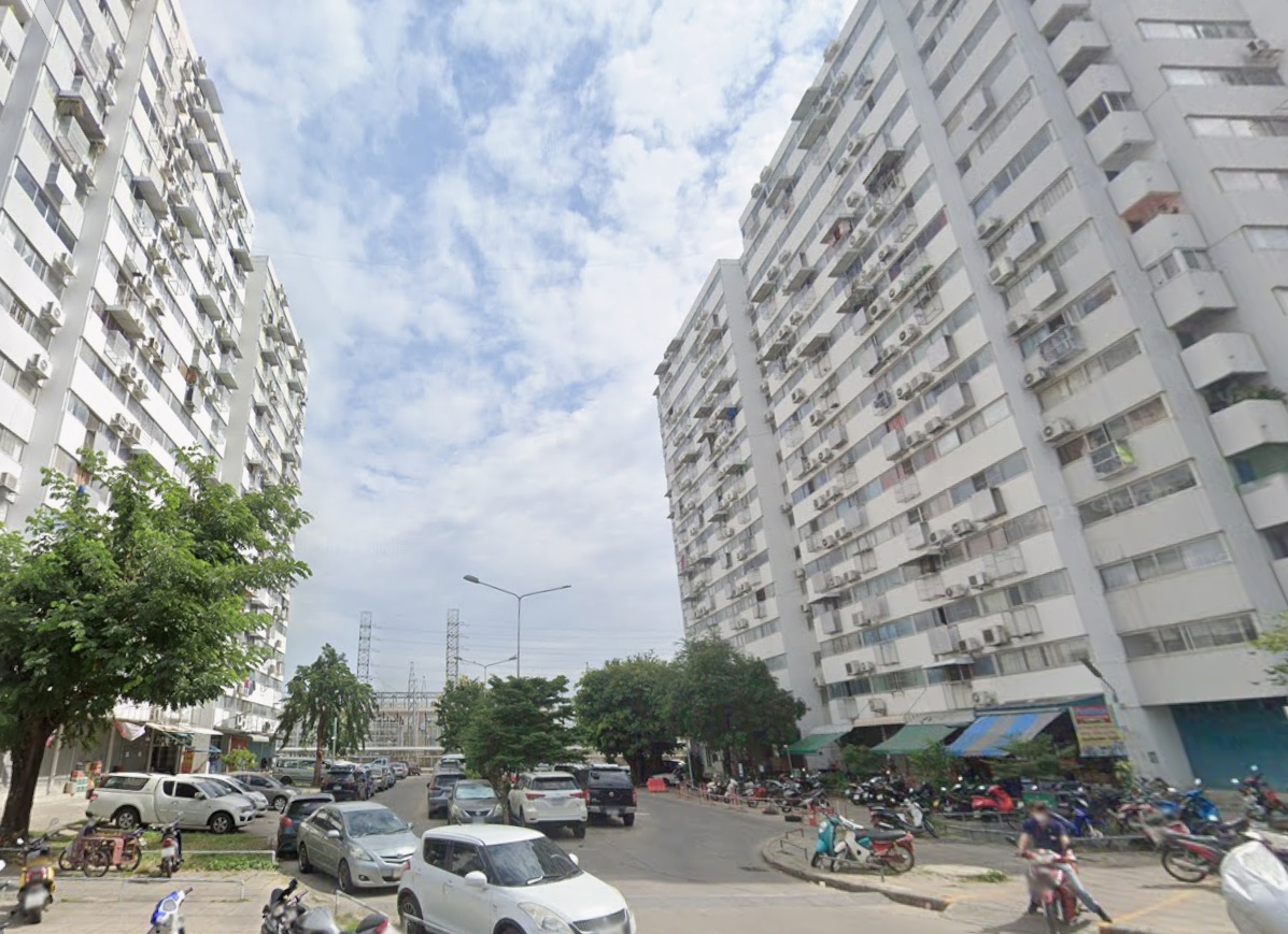 คอนโดมิเนียม โครงการป๊อปปูล่าคอนโดมิเนียม ไพลินสแควร์