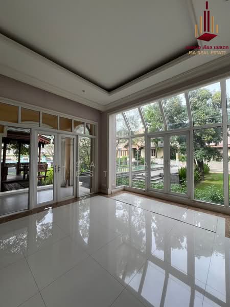 The Royal Residence, Bangkok