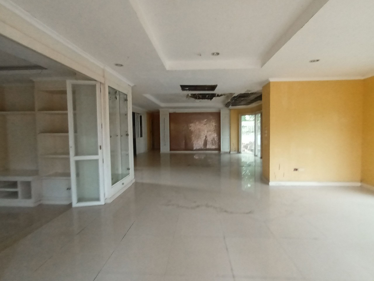 Thana Thong Eligan Home