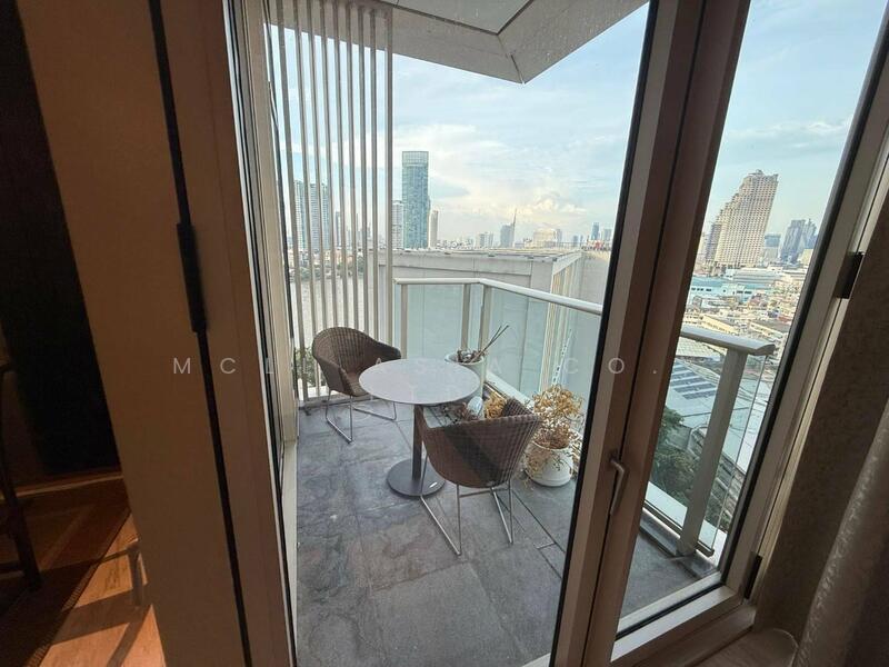 Four Seasons Private Residences, Bangkok