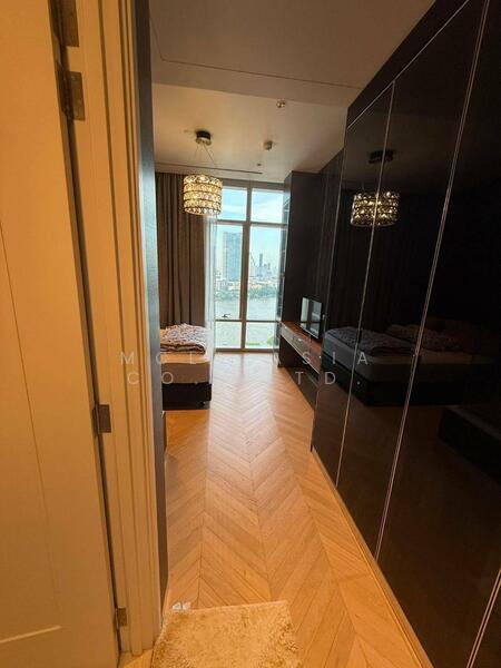 Four Seasons Private Residences, Bangkok