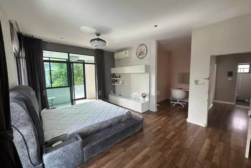 For Rent Bangkok House Mantana Rama 9-Srinakarin Bangkapi BRE26218, Bangkok
