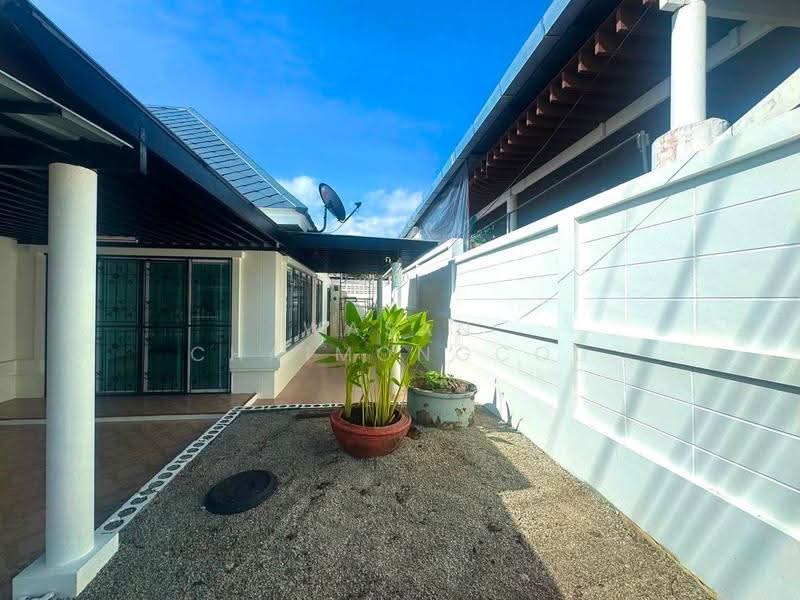 Prompan Paklok Village, Phuket